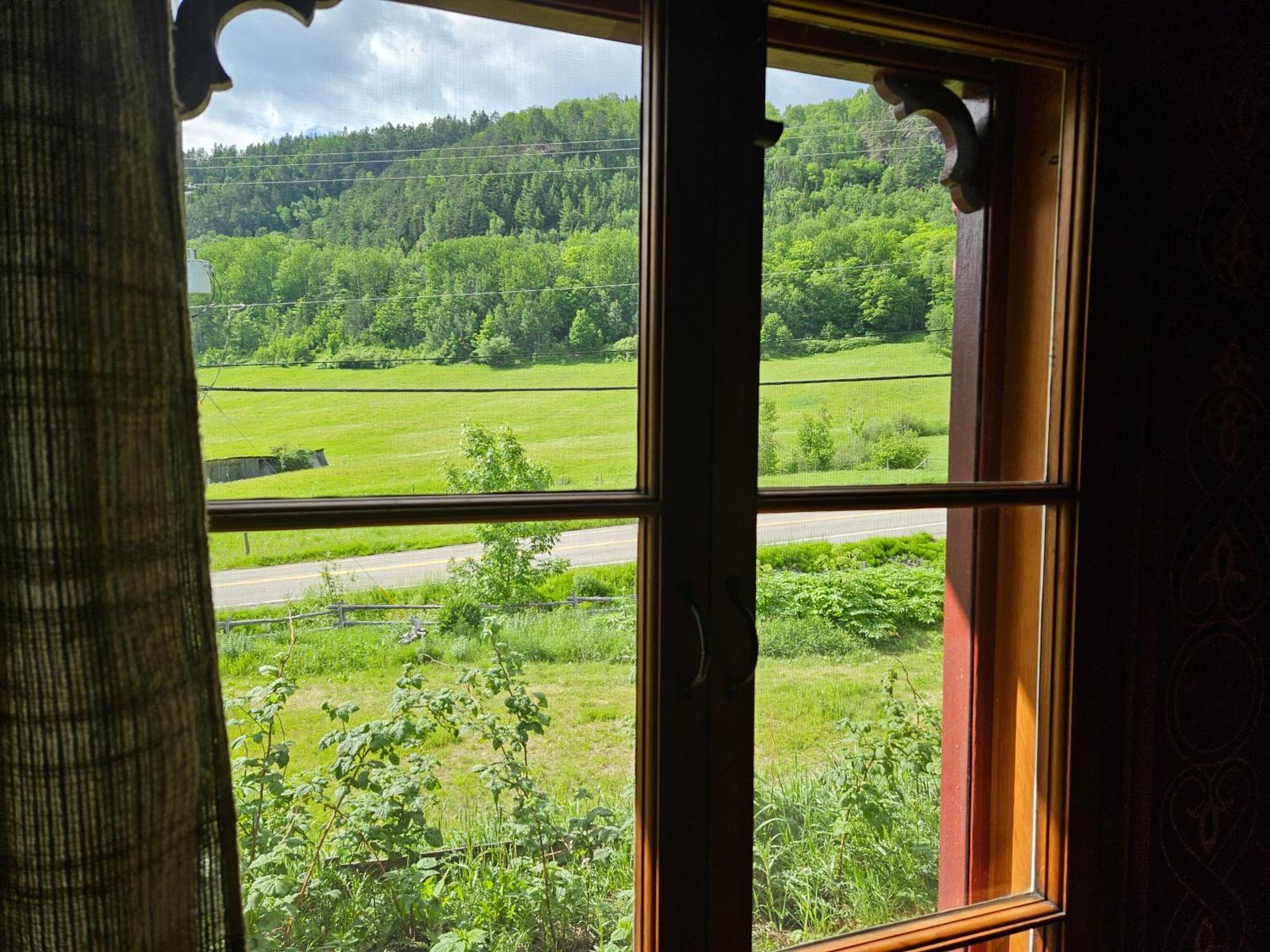 Le Repaire Viking Bed & Breakfast แซ็งต์-โรส-ดู-นอร์ ภายนอก รูปภาพ